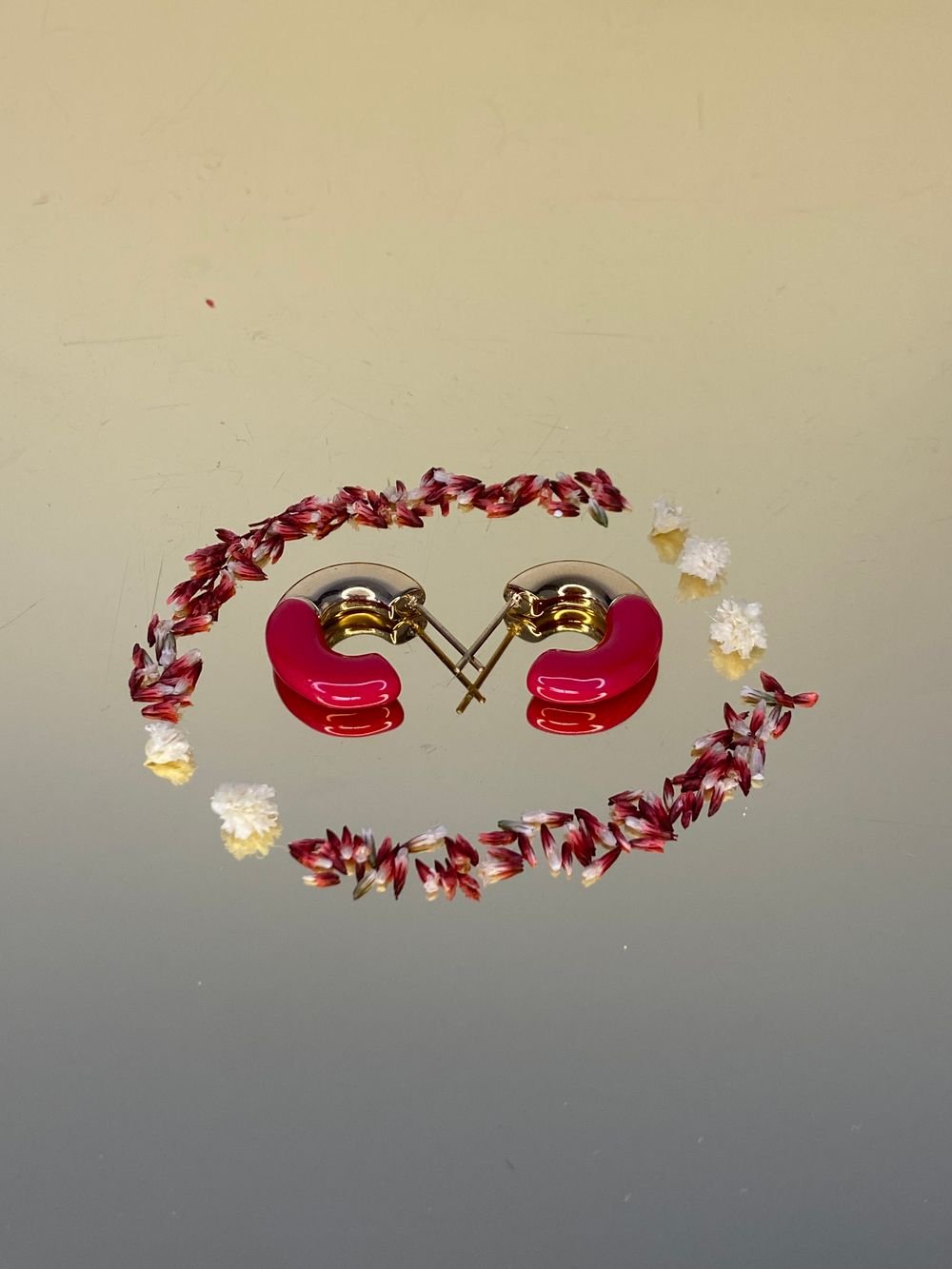 Aretes Argolla Esmalte Rojo en acero inoxidable