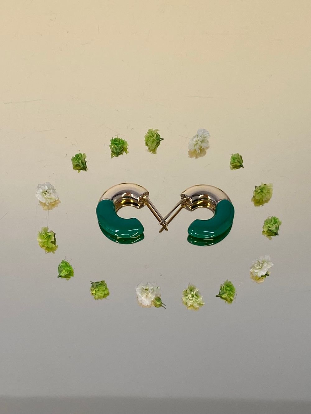 Aretes Argolla Esmalte Verde en acero inoxidable