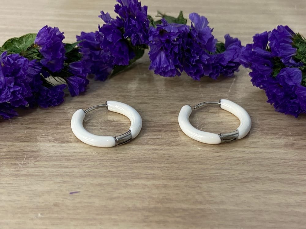 Aretes Aros Esmalte Blanco en acero inoxidable