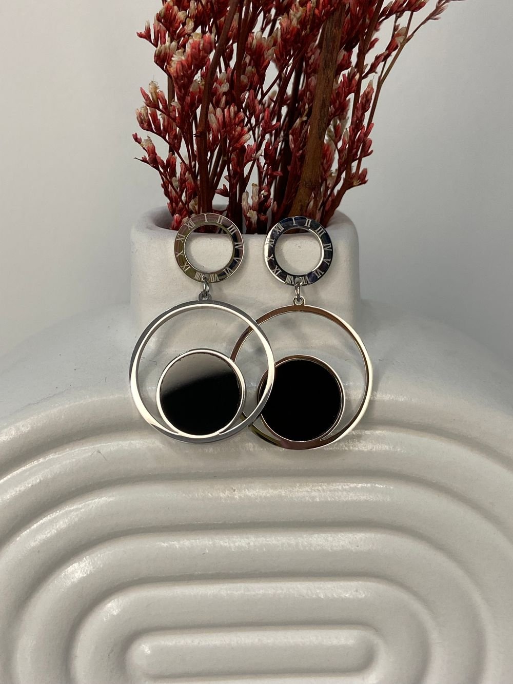 Aretes Círculos Números Romanos en acero inoxidable