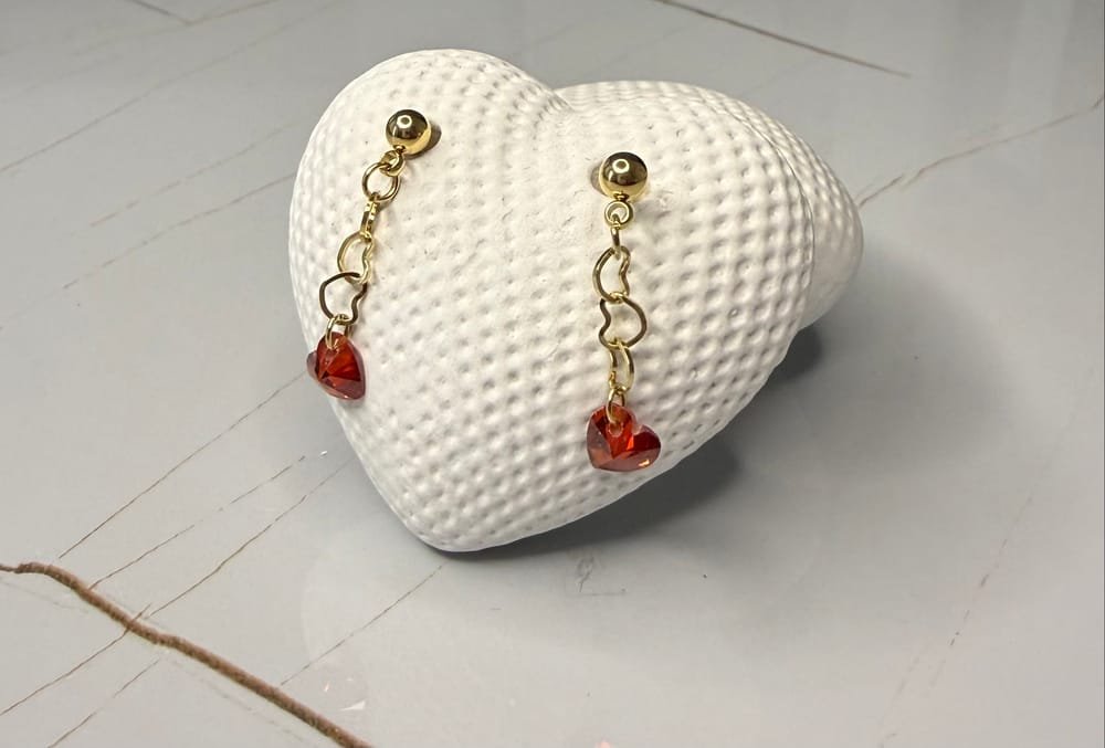 Aretes Corazones Colgantes Dorado en acero inoxidable