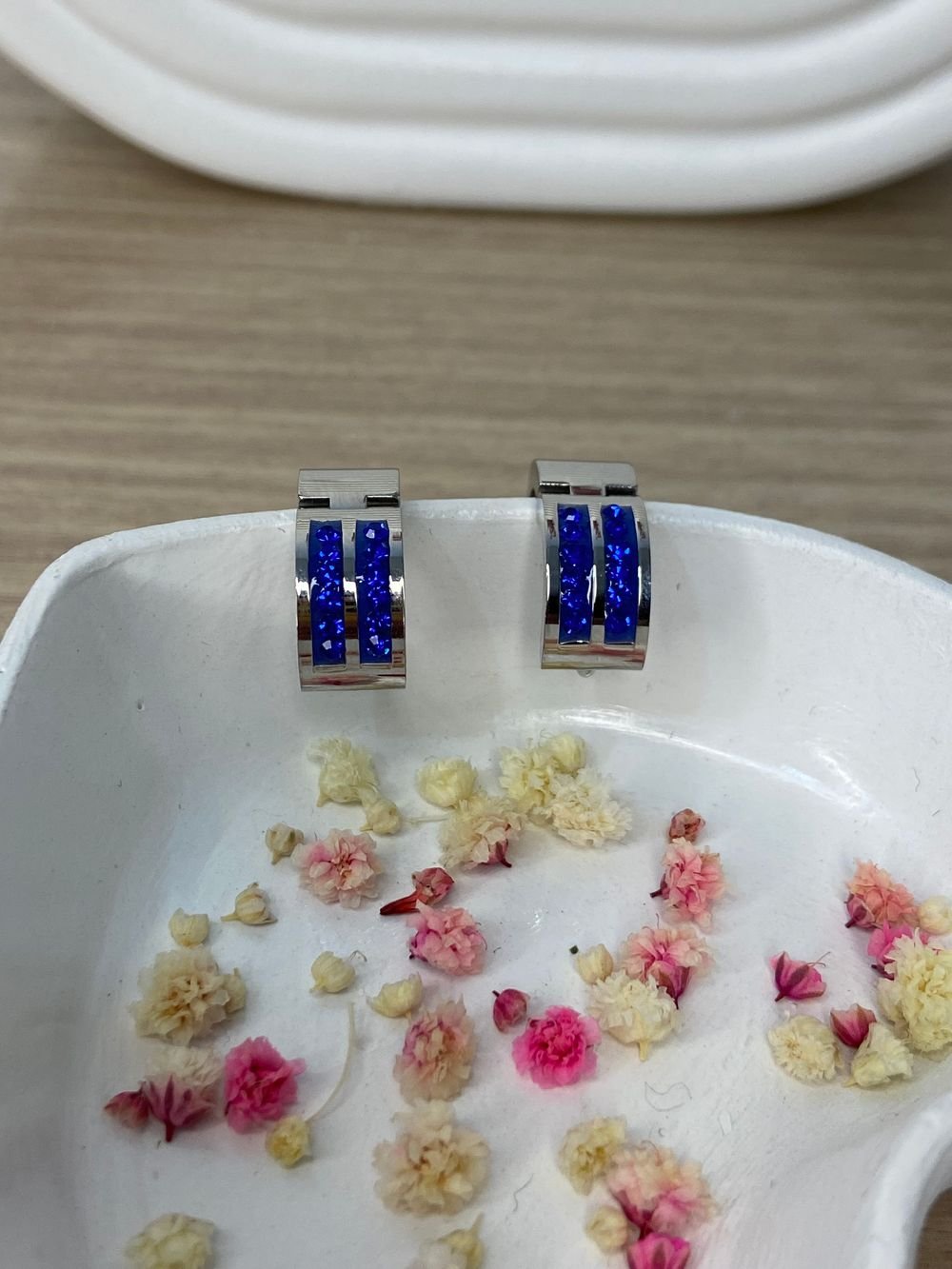 Aretes Cristales Azules Plateados en acero inoxidable