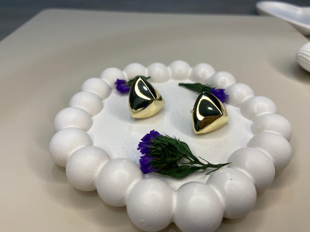 Aretes Triángulos Lisos en acero inoxidable
