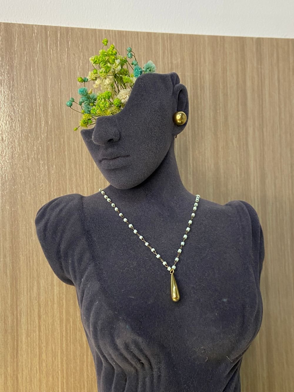 Collar Gota Menta Dorada en acero inoxidable