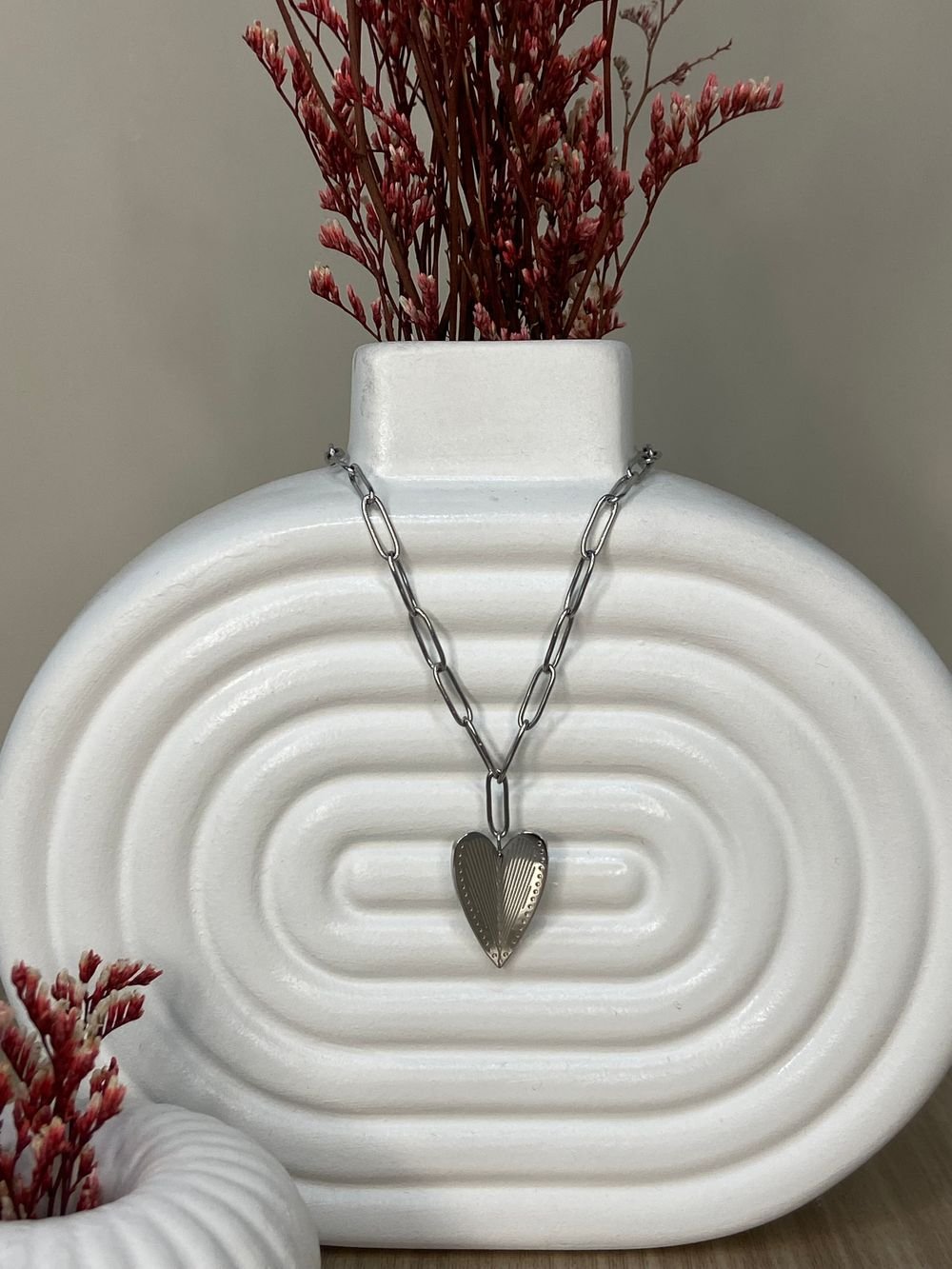 Collar Corazón Texturizado Plateado en acero inoxidable