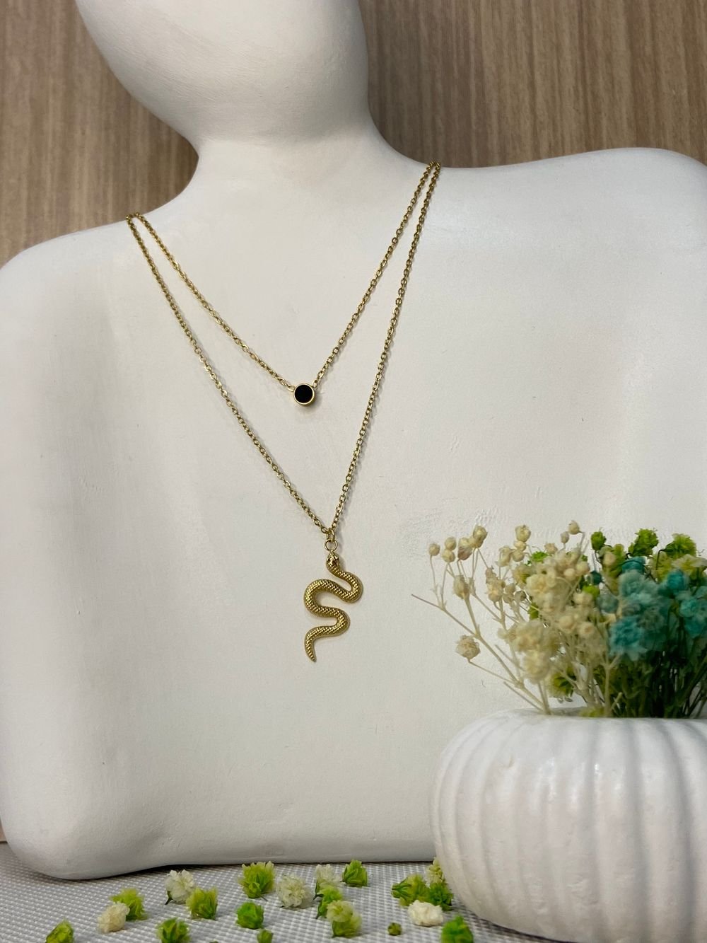 Collar Doble Serpiente Dorado en acero inoxidable