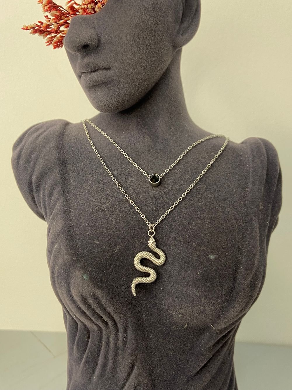 Collar Ofidio Plateado en acero inoxidable